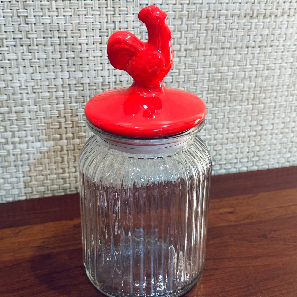 🌟HP🌟NWOT Red Rooster Ceramic & Clear Ribbed Glass Canister